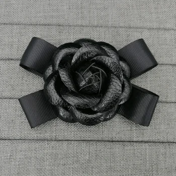 Modni Ženski Tkanine Camellia Cvet Broška za Poroko Velik Ročno Lok Črno Belo Usnje Broške za Ženske Kostum Nakit